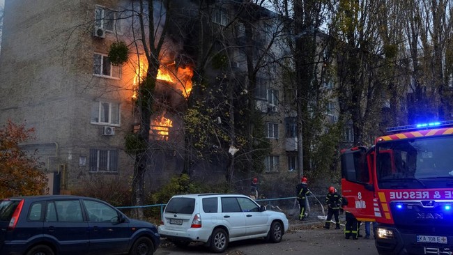 Rusia Disebut Bakal Serang Ukraina Gede-gedean saat Setahun Invasi Menhan Ukraina, Oleksii Reznikov, memprediksi Rusia bakal menyerang negaranya besar-besaran 24 Februari mendatang, bertepatan dengan satu tahun invasi Moskow.
