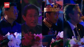 VIDEO: Momen Jokowi dan Pemimpin G20 Nikmati Lagu Malam Indah