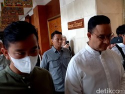 Pagi-pagi Gibran Rakabuming Sarapan Bareng Anies Baswedan di Solo