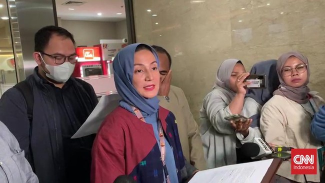 Kuasa hukum paman Wanda Hamidah mengatakan kliennya akan datang memenuhi panggilan pemeriksaan polisi.