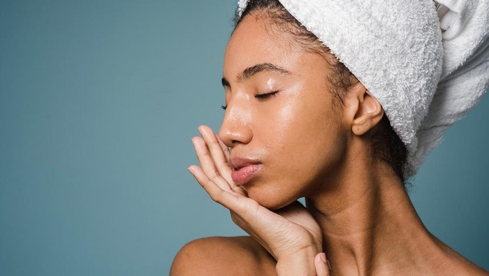 5 Serum Viral yang Jadi Kecintaan Baru Beauty Enthusiast! Ada Favoritmu, Beauties? 5 Serum Viral yang Jadi Kecintaan Baru Beauty Enthusiast! Ada Favoritmu, Beauties?
