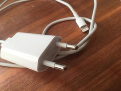 Kabel Elektronik Kusut Bisa Bikin Korslet, Begini Tips Merapikannya