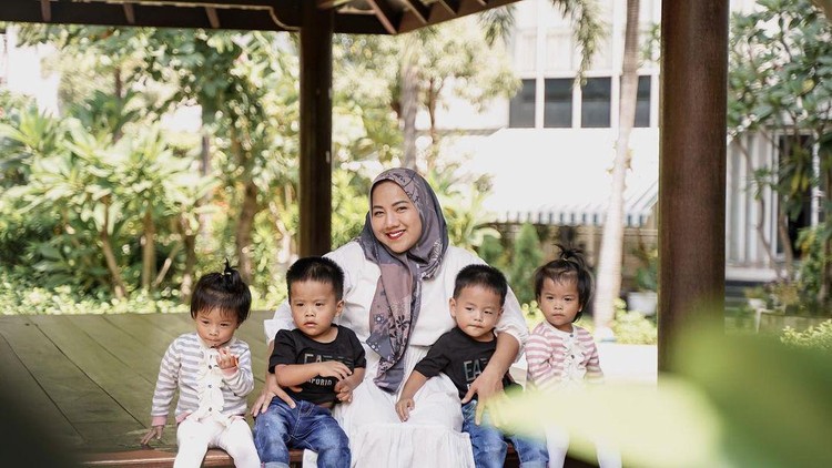 Bayi Kembar Baby Guci Genk Bayi Kembar Baby Guci Genk