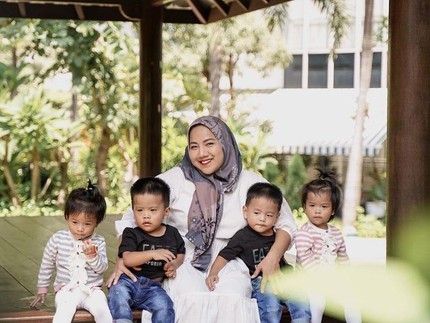 Kisah Bunda Punya 4 Anak Kembar, Beberkan Biaya Keperluan Anak Sejak Program Hamil