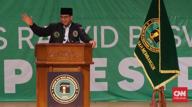 Anies juga mengajak para pendukung tidak meladeni pihak yang menjelekkan. Jika ada yang menjelekkan, Anies bilang cukup dijawab assalamulaikum.