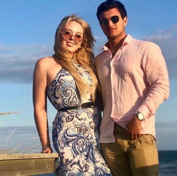 img-title Potret Gaya Tiffany Trump dan Michael Boulos, Nggak Harus Selalu Kompak Buat Jadi Couple Stylish!