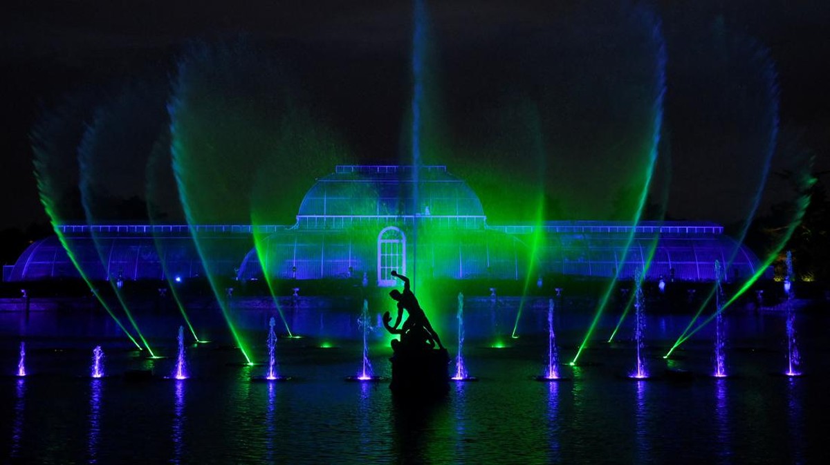 FOTO: Gemerlap Satu Juta Lampu Hiasi Royal Botanic Gardens London