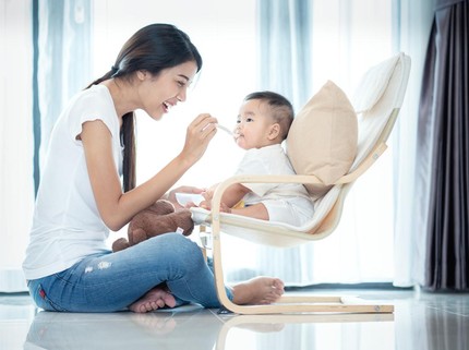 Penyebab Berat Badan Bayi Susah Naik saat MPASI, Simak Cara Mencegah & Mengatasinya