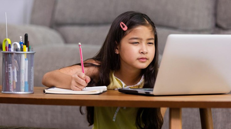 Myopia, children, asia, pain.