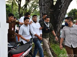 Ricuh Eksekusi Buronan Penggelapan Pajak Usai Sidang di PN Jambi