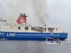 KM Mutiara Timur I yang Terbakar Muat 115 Kendaraan