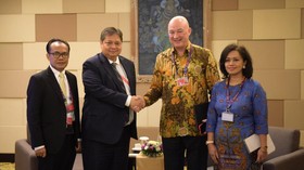 Bertemu Menko Airlangga di B20, Unilever Komitmen Tingkatkan Investasi
