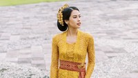 Pesona Maudy Ayunda Hadiri KTT G20, Intip 5 Potret Anggunnya Berkebaya Bali