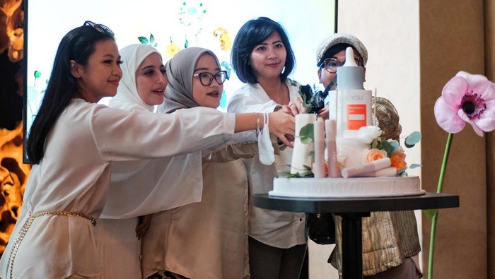 YOU Beauty Rayakan Anniversary ke-4, Konsisten Dukung Perempuan Indonesia untuk Jadi Lebih Baik YOU Beauty Rayakan Anniversary ke-4, Konsisten Dukung Perempuan Indonesia untuk Jadi Lebih Baik