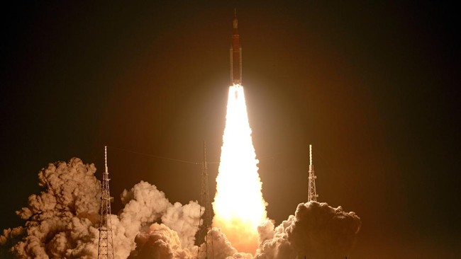 Roket Artemis 1 mengawali misi NASA mendaratkan lagi manusia di Bulan usai 50 tahun absen. 