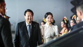 Presiden Korsel Naik Genesis G80 dan Mercy Selama di G20 Bali