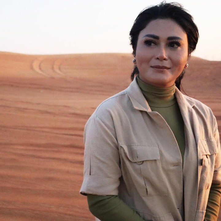 <p>Tamara Geraldine sudah jarang dan hampir tak muncul di layar kaca. Kini, wanita kelahiran 48 tahun silam ini sibuk menjadi mahasiswa S2 dan baru menyelesaikan ujian Thesis. (Foto: Instagram @tamarageraldine_5)<br /><br /><br /></p>