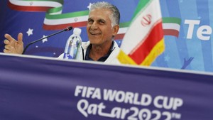 Pelatih Iran soal Kontroversi Penalti: Kadang Sepak Bola Itu Tak Adil