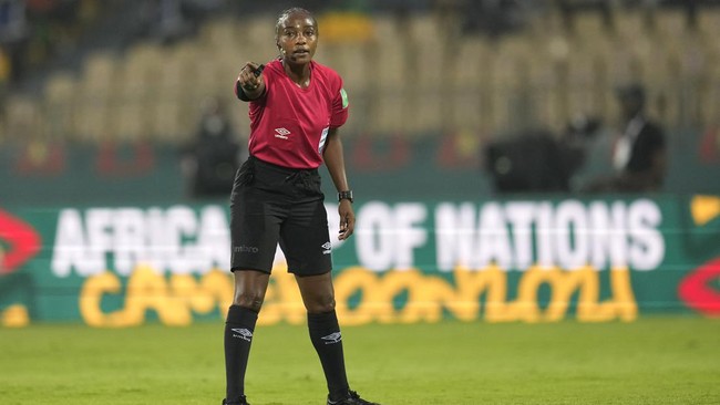 FOTO: 6 Wasit Wanita di Piala Dunia 2022