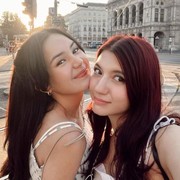 Friendship Goal! Yuk Sontek Tampilan Kompak ala Beby Tsabina dan Cassandra Lee