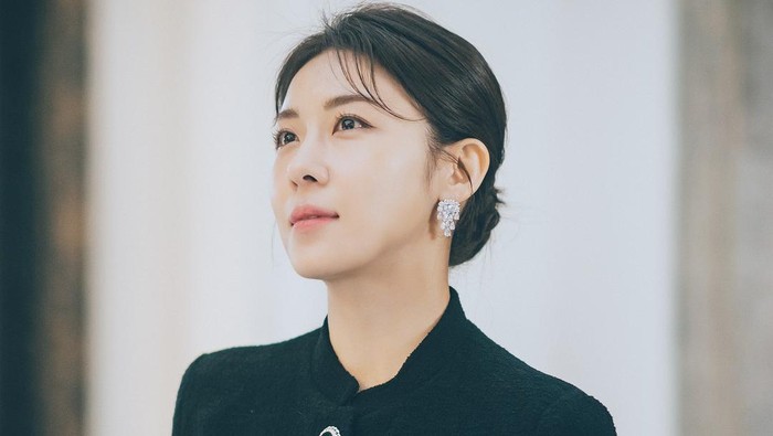 img-title Mudah Dicoba, Ini Rutinitas Harian ala Selebriti Korea yang Bisa Bikin Kulit Glowing Maksimal