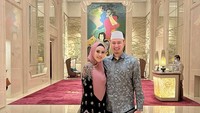 7 Potret Reaksi Habib Usman Diajak Kartika Putri ke Karen's Diner, Menghibur Bun