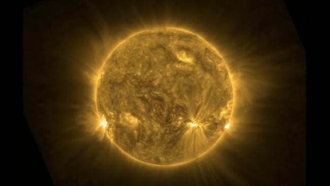 Wahana milik ESA, Solar Orbiter menemukan 'ular' yang bergerak di Matahari.