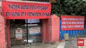 img-title Mahasiswa Berunjuk Rasa Tolak SDN Pocin 1 Depok Digusur