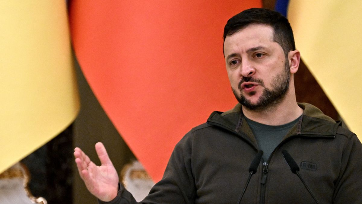 Volodymyr Zelensky Serukan Pembuatan Angkatan Bersenjata Eropa