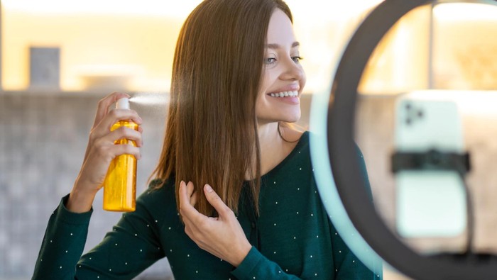 Cegah Kulit Kepala Kering, Berikut 5 Hair Scalp Tonic untuk Menjaga Kesehatan Rambut Cegah Kulit Kepala Kering, Berikut 5 Hair Scalp Tonic untuk Menjaga Kesehatan Rambut