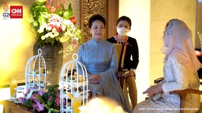 img-title VIDEO: Iriana Nikmati Budaya Lokal dengan Ibu Negara China di Bali