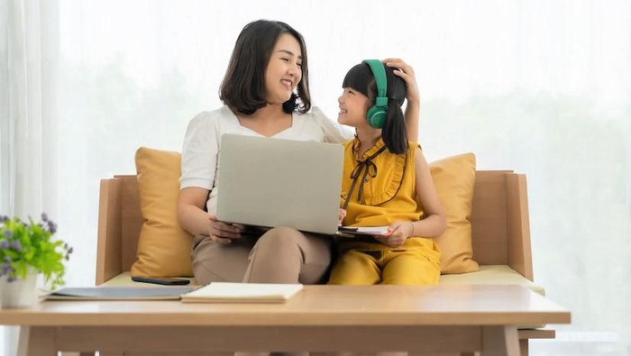 Orang Tua Wajib Tahu, 6 Aktivitas Sederhana Ini Bisa Meningkatkan Kecerdasan Emosional Anak Orang Tua Wajib Tahu, 6 Aktivitas Sederhana Ini Bisa Meningkatkan Kecerdasan Emosional Anak