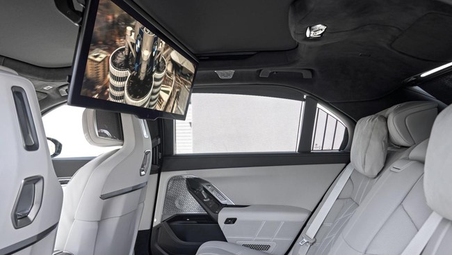 Berikut ini cara mengatasi mobil yang bau bensin tercium dalam kabin.