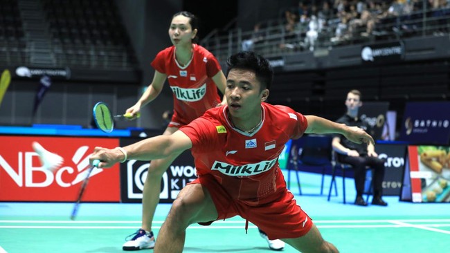 Pelatih Bongkar Rahasia Dejan/Gloria Percaya Diri di Indonesia Masters Dejan Ferdinansyah/Gloria Emanuelle Widjaja tampil percaya diri untuk lolos ke perempat final Indonesia Masters 2023.