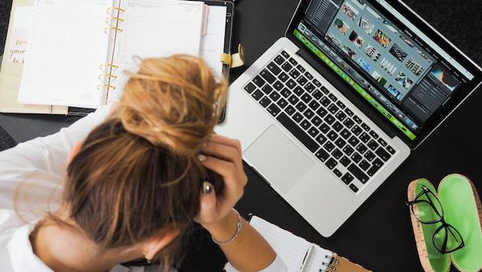 Enggan Bekerja Keras / foto : pexels.com/energepic.com