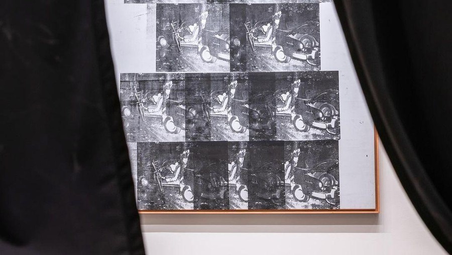 Lukisan White Disaster Andy Warhol Lukisan White Disaster Andy Warhol