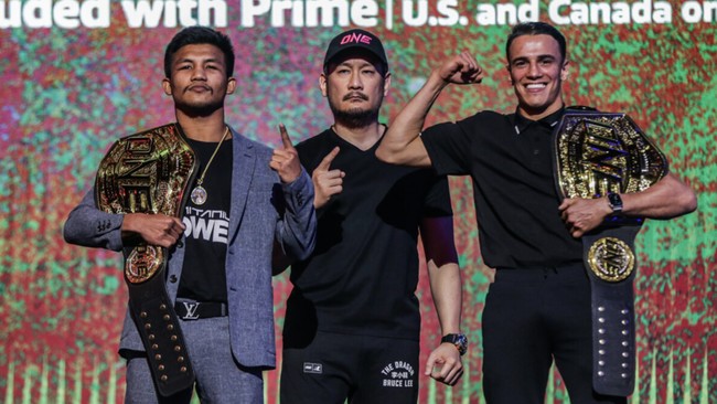 Joseph Lasiri mengatakan kepada sang pemegang sabuk Juara Dunia bertahan ONE Flyweight Muay Thai, Rodtang "The Iron Man" Jitmuangnon untuk menyerah saja.