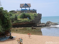 Pantai Kukup Gunungkidul: Lokasi, Daya Tarik, Harga Tiket, dan Rutenya