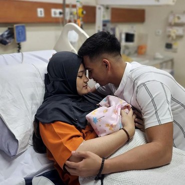 Selamat, Istri Ridho DA Melahirkan Anak Pertama