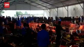 VIDEO: Saling Lempar Kursi Warnai Sambutan Wamenang Di Acara PMII