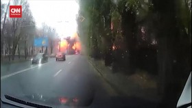 VIDEO: Detik-Detik Rudal Rusia Hantam Gedung di Dnipro Ukraina