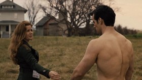Amy Adams Buka Suara Soal Peluang Balik ke DC Susul Henry Cavill