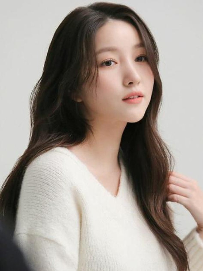 Kim So Jeong adalah nama asli dari Kim Sowon/Foto: instagram.com/official_oui