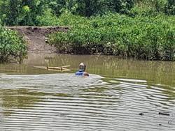 Cerita Pemuda di Dompu Gantungkan Hidup dari Mencari Kepiting Bakau