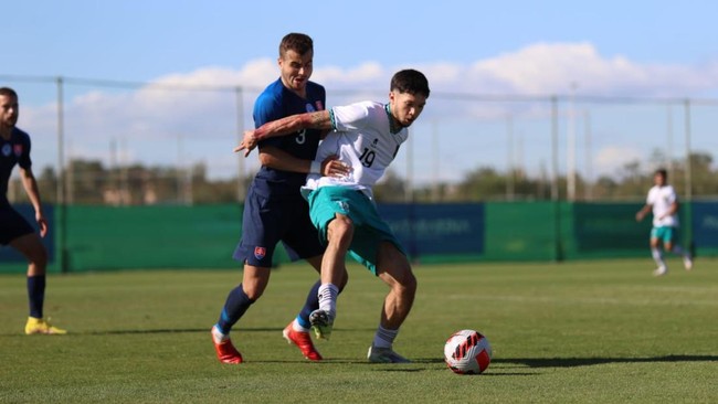 Calon pemain naturalisasi Timnas Indonesia U-20, Zico Soree, mengatakan Garuda Nusantara harusnya menang saat melawan Slovakia pada laga persahabatan.