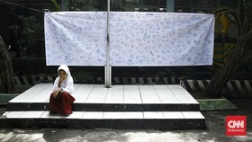 Kesedihan Siswa SDN Pondok Cina 1 Depok Rayakan Hari Guru Tanpa Guru