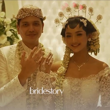Diiringi Isak Tangis, Glenca Chysara dan Rendi Jhon Resmi Menikah