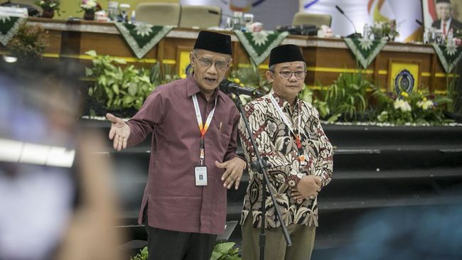 Ketum Muhammadiyah Sindir Oligarki Koalisi di Depan Ganjar dan Mahfud