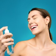 Praktis dan Bisa Dibawa-bawa, Ini 5 Sunscreen Spray dari Brand Lokal!