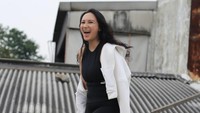 <p>Dalam unggahan di akun Instagram miliknya, Tata kerap membagikan potret kesehariannya, termasuk aktivitas fisiknya yang hobi berolahraga. (Foto: Instagram @tatacahyani)</p>